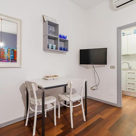 Апартаменты Joivy Sleek Flat With Balcony Near Mudec Museum And Navigli Area Милан Экстерьер фото